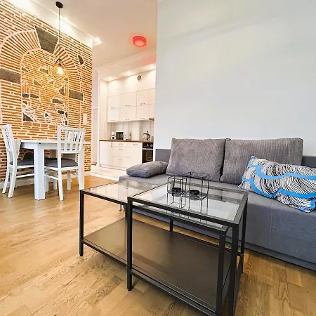 Апартаменты Old Town - Traugutta Street Flat 5 *